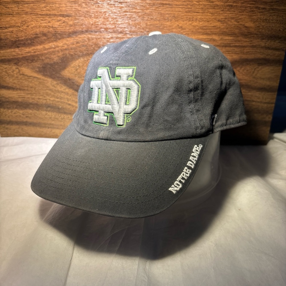 Iris Dark Gray Cap